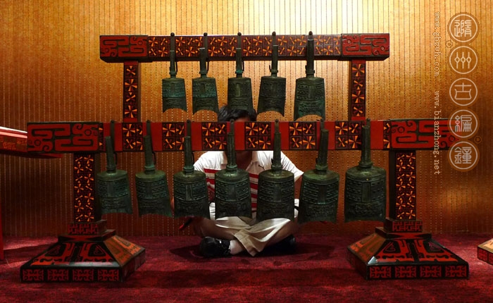 12件仿古編鐘